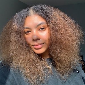 Meet your Posher, Liv